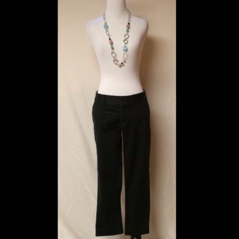 Banana Republic size 2 stretch Capri pants.